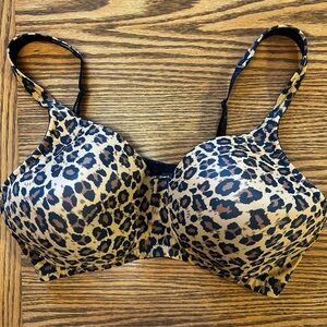 Leading Lady Leopard Print Lightly Padded Adjustable Strap 4-Hook Bra 42D